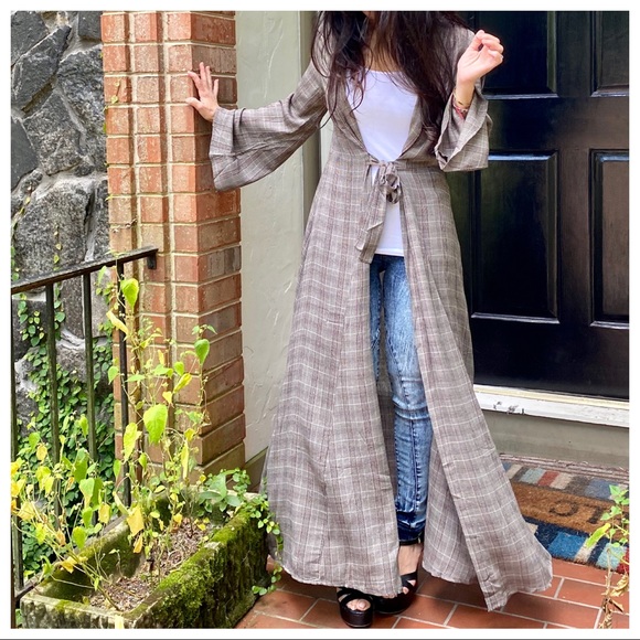 ✨LAST ONE✨Absolutely gorgeous longline checkered - Picture 6 of 13